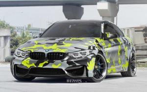 BMW M4 Coupe on Strasse Wheels (SV1 Deep Concave FS)